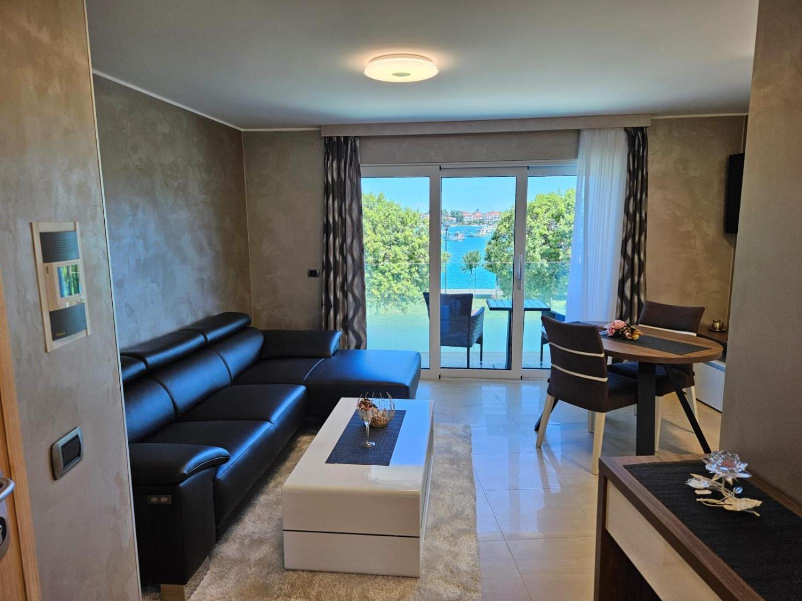 Apartments Riva-Interauto Umag Zewnętrze zdjęcie