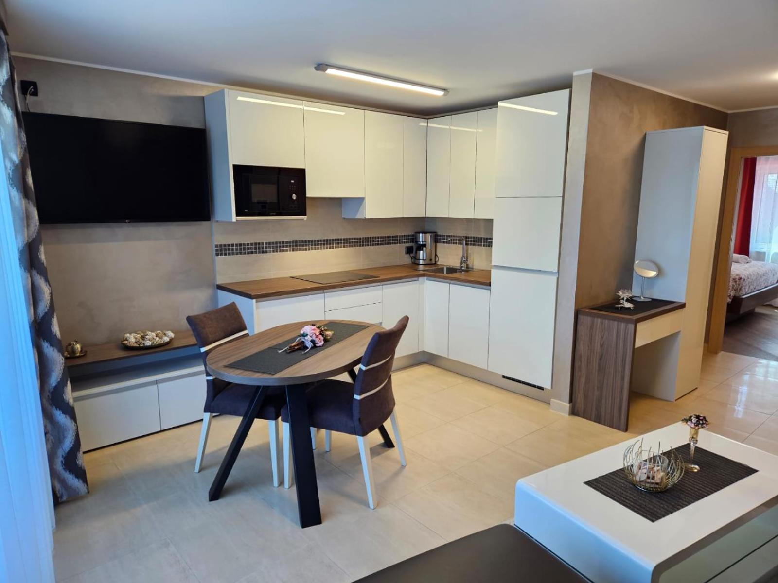 Apartments Riva-Interauto Umag Zewnętrze zdjęcie