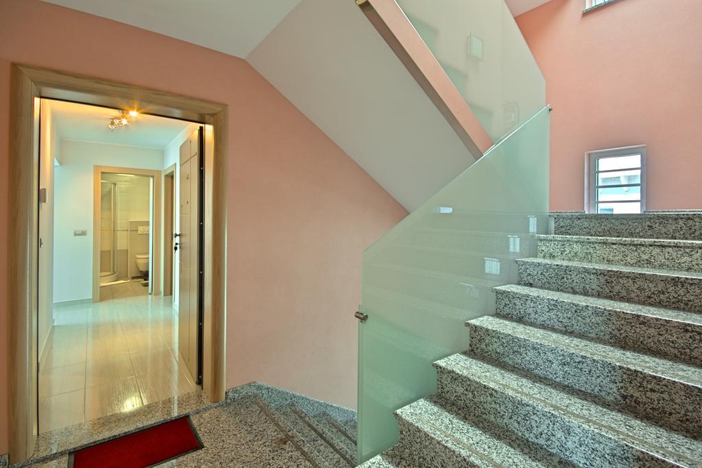 Apartments Riva-Interauto Umag Zewnętrze zdjęcie