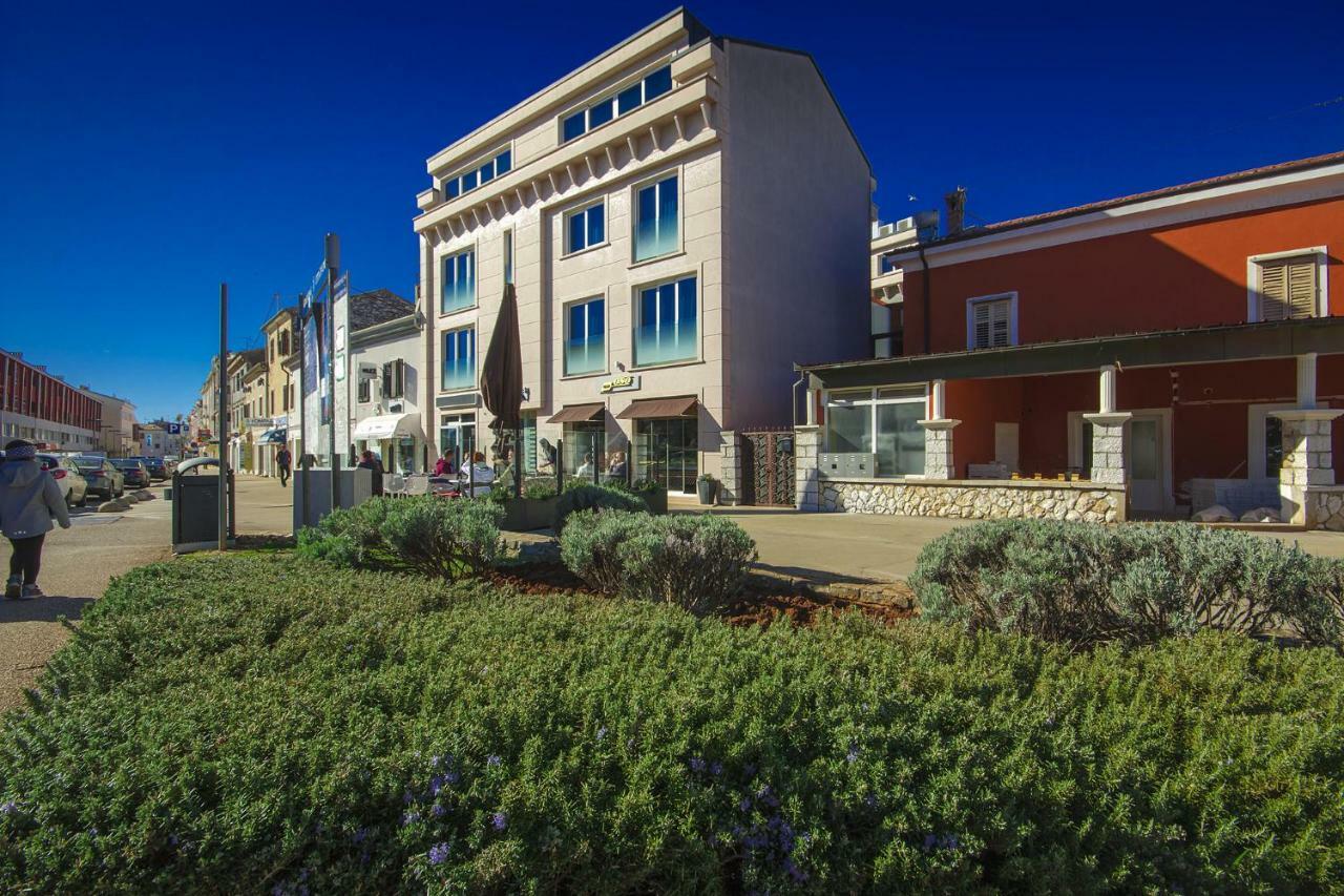 Apartments Riva-Interauto Umag Zewnętrze zdjęcie