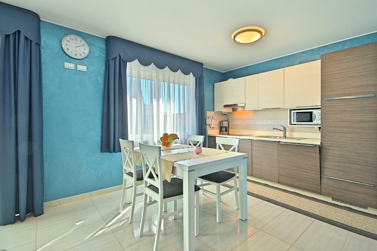 Apartments Riva-Interauto Umag Zewnętrze zdjęcie