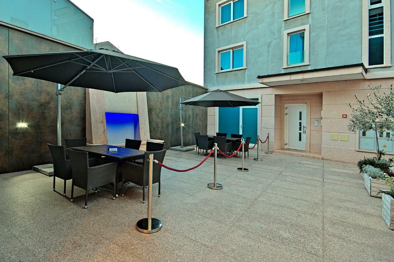 Apartments Riva-Interauto Umag Zewnętrze zdjęcie